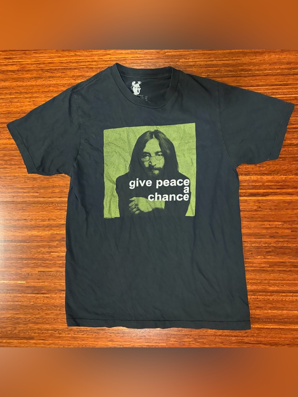 Vintage Y2K John Lennon Give Peace A Chance T-Shirt - Size Small